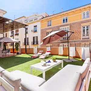 https://gran-terraza-con-vistas-a-calle-larios.1costadelsol.com